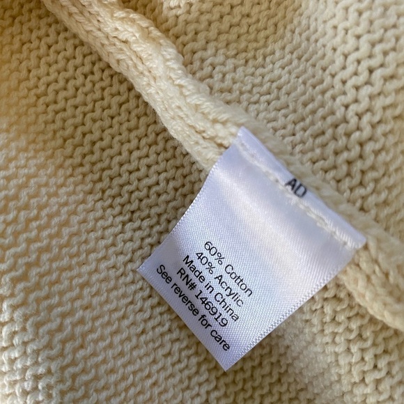 NWT - Women's LC Lauren Conrad Ruffle
Pointelle Cardigan, Size: XXL - Picture 8 of 10